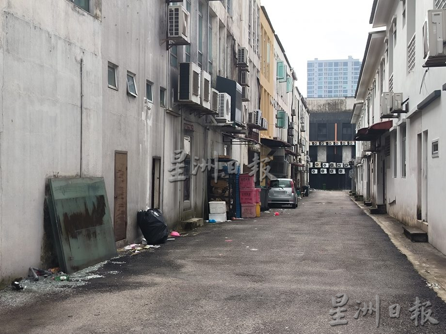 （已签发）柔（民生特工队）：商业区后巷变“秘密厨房”，连累其他商家闭门严防街鼠