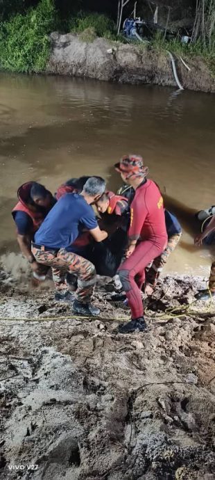 （已签发）柔：8好友油棕园水池嬉水，15岁少年溺毙