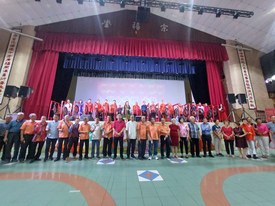 （已签发）柔：华裔生育率低 黄烈芳：乡团应设生育奖励金