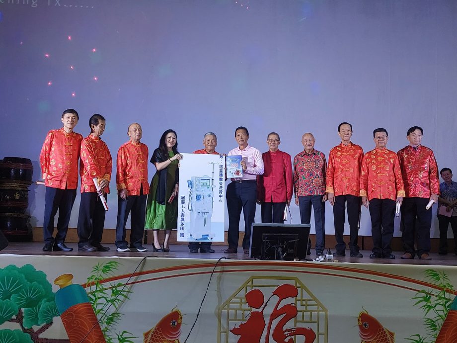 （已签发）柔：华裔生育率低 黄烈芳：乡团应设生育奖励金