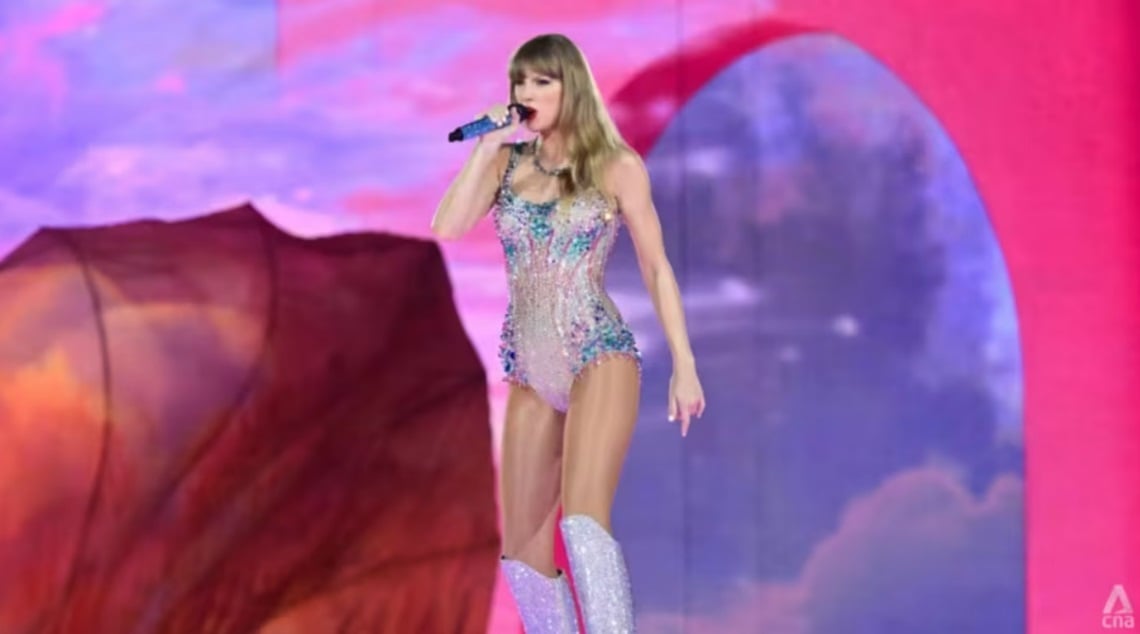 （已签发）柔：狮城二三事：推开持票者让无票者溜进泰莱史薇芙演唱会 男子被判入狱6星期