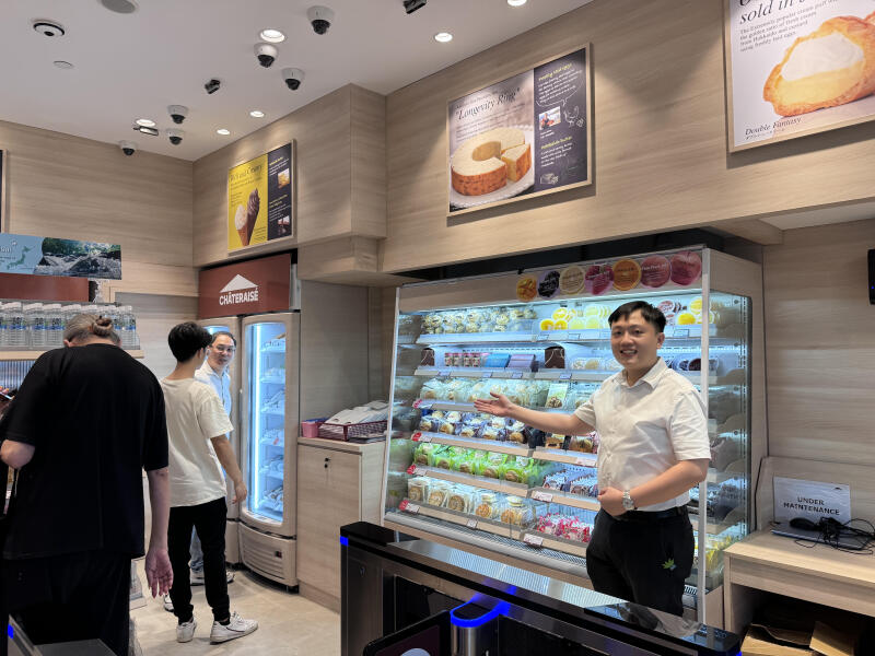 （已签发）柔：狮城二三事：狮城首家甜品店 24小时无人值守