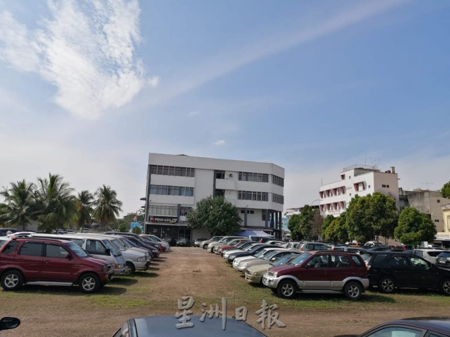 (已签发)柔:这些年那些事(见报日:3月18日):上世纪巴士业蓬勃带动区域经济 居銮旧巴士站如今繁华退却