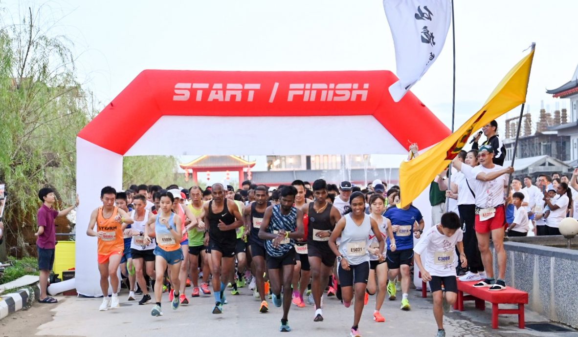 （版4头）大都会：第二届仙境古城运动会，吸引逾2000人参赛