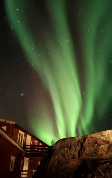 Kim Teoh/手机拍摄极光