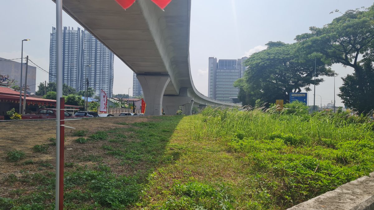 me03主文-大都会-余保凭促捷运公司开放增江三间庙前空地做停车场