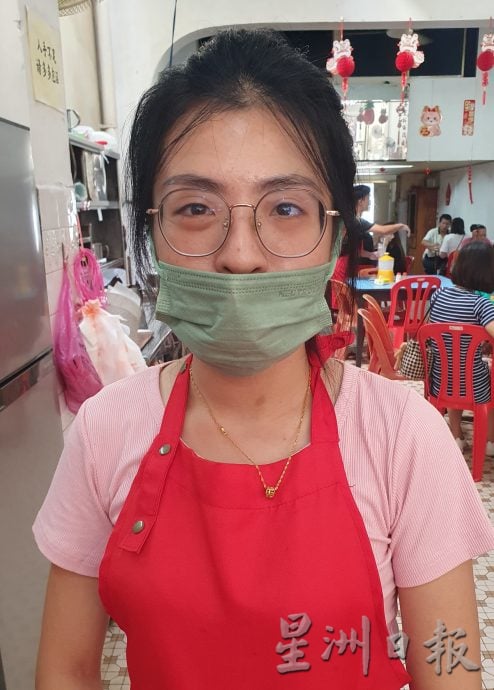 “线上支付”诈骗手法层出不穷 餐饮业者安装“报价机”防诈