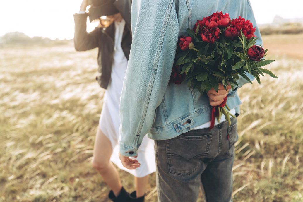 10/4 城人小说——重逢的幸福／叶子宁／叶子宁 YAP ZI NING／050921-10-1750／zining921@gmail.com／7647551372 CIMB