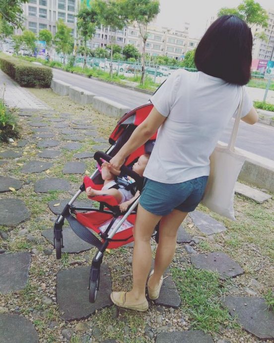 4月23日见报/阿秤育儿志2.0/在爱别人之余,也请记得要爱你自己/2图