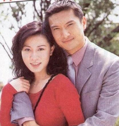 57岁陈锦鸿脱鞋吃火锅成焦点 与佘诗曼聚会掀回忆杀