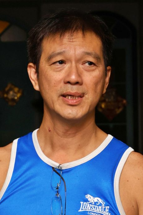 三大种族居民住宅区挂灯饰过佳节