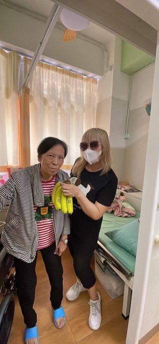 86岁余慕莲入住养老院 获挚友林建明探望