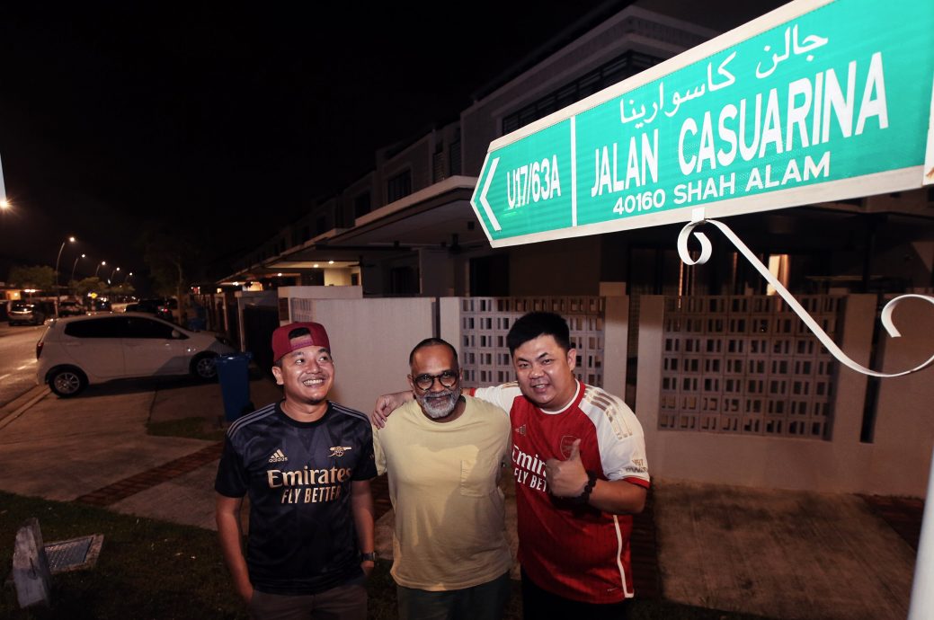 9/4必下∕暖势力/#MZB365稿-住宅区居民同庆佳节/10图