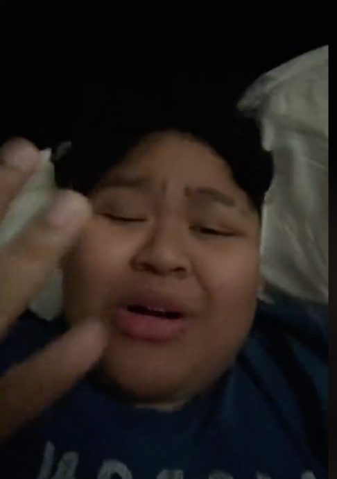 “粉红女商人”女儿渴望拿到青包 难过今年仅获3封 