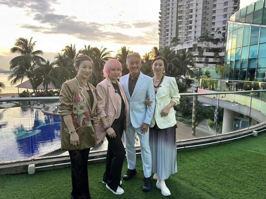 《狮城山海》新山火热拍摄中 吴启华吴岱融收工聚餐