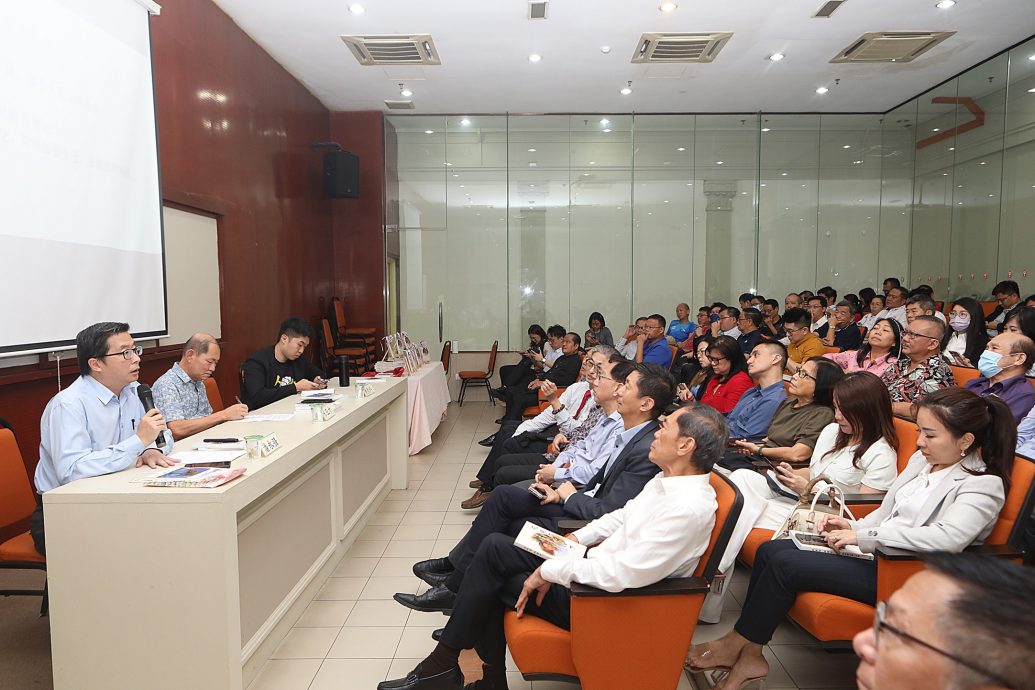 《陈友信之路(文集)-凡走过,必留下》新书推介礼暨《革新开拓–华团的再出发》座谈分享会