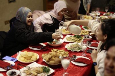 【哈萨克斯坦】阿拉木图──被雪山环绕的苹果之城