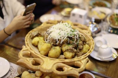 【哈萨克斯坦】阿拉木图──被雪山环绕的苹果之城