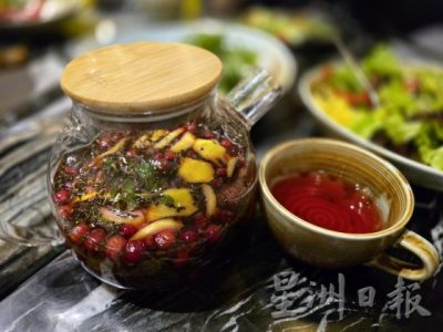 【哈萨克斯坦】阿拉木图──被雪山环绕的苹果之城