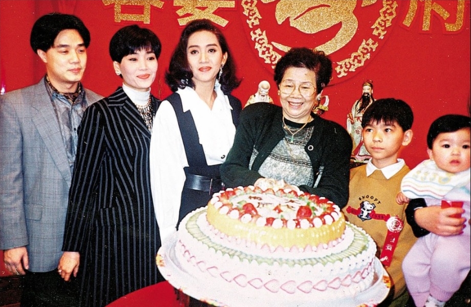 不见儿子梅启明贺寿 梅妈100岁生日状态极佳　