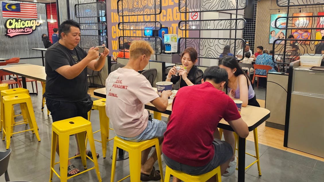东/有故事的人:义务拍视频助人的黄凯翰