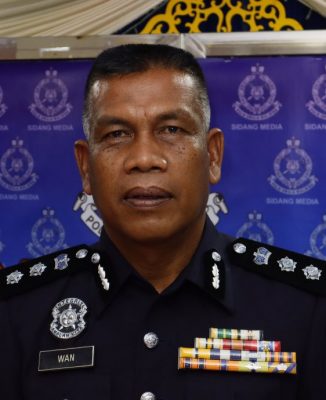 71岁乐龄男载着78岁乐龄男鲁莽及逆向行驶,已向警方自首及被开罚