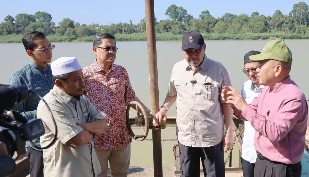 东:格拉滤水站2台水泵故障,吉兰丹水供公司在48小时内完成抢修。