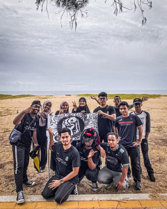 主文/全国:建议暖势力:一班在清洁服务领域工作的青年成立非政府组织LKP Empire,利用自己的知识及技术甚至自掏腰包,清洁登州海滩的垃圾,维护海滩清洁与美观。