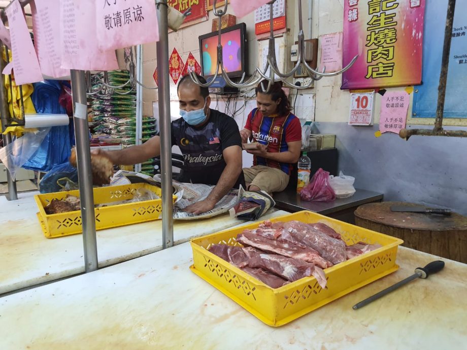 价高难卖进口猪肉抢滩 猪肉商:生意难做!