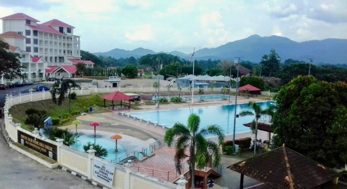 倪可敏宣布拨款100万  江沙公共泳池复工在望