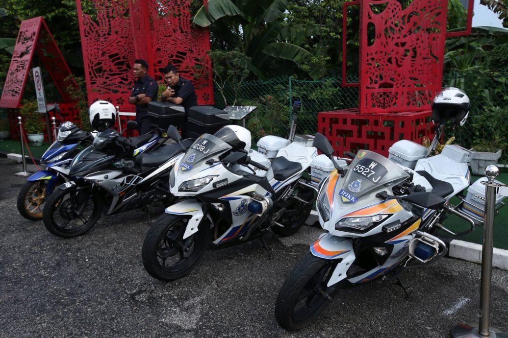 先供夜报/雪隆海南会馆召开特大/多图