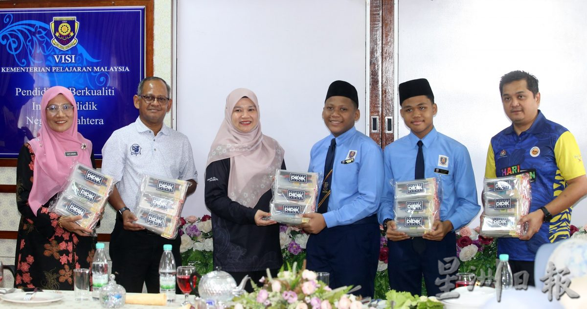 全国/法丽娜:临时课室策略缓解校园拥挤