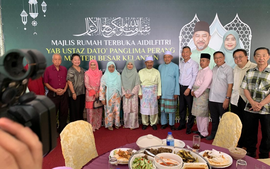 祈福降雨凑效，吉兰丹州务大臣拿督纳苏鲁丁感谢上苍怜悯。