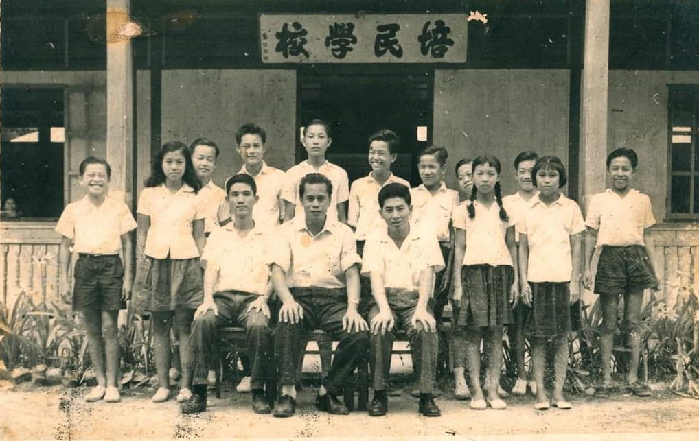 巫裔地主一家三代人跨越半个世纪廉价出租校地，支持边佳兰五湾培民学校