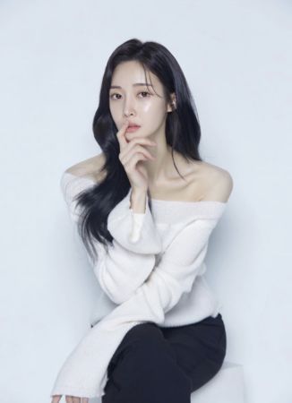 前T-ara雅凛才刚宣布怀孕 今突删光男友合照爆分手