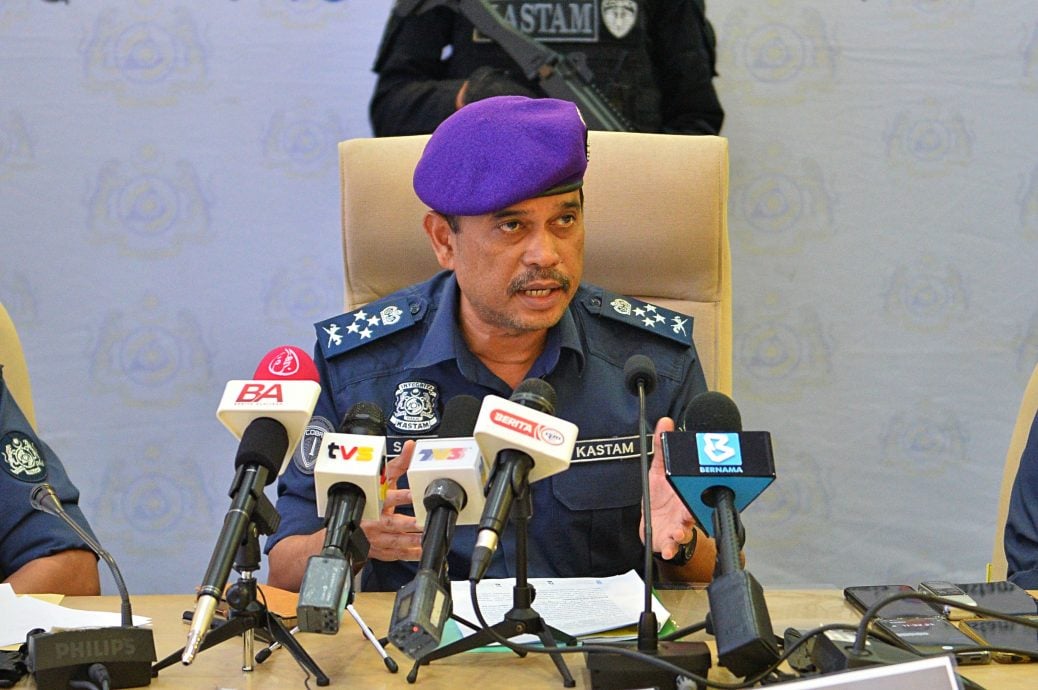 加强缉毒工作 关税局耗190万 增20缉毒犬及3台扫描器