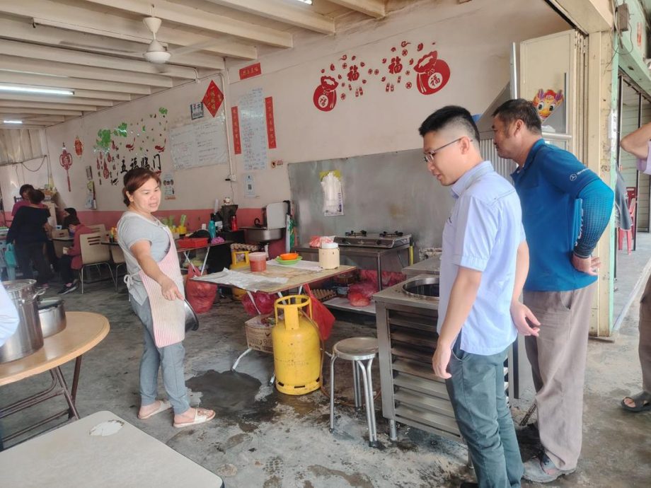 半夜豪雨 甘榜拉惹突发水灾