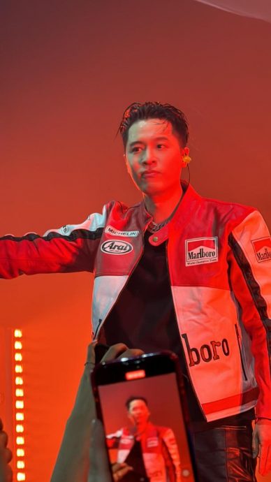 周汤豪自曝开唱前中暑 卖力演出唱湿底裤