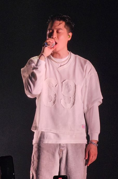 周汤豪自曝开唱前中暑 卖力演出唱湿底裤