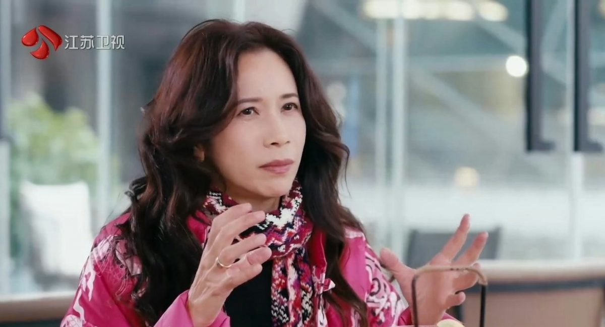 嘉人自友约｜莫文蔚否认曾为美腿投千万保险