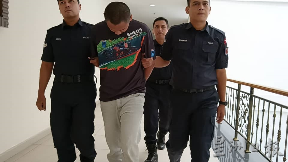 被控肢体性侵3男童，足球教练保外候审