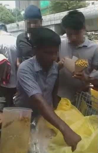 外劳市中心非法摆摊卖食物  网民促DBKL采取行动