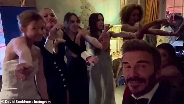 大牌云集庆维多莉亚50岁生日 辣妹合唱团齐人重现经典舞步