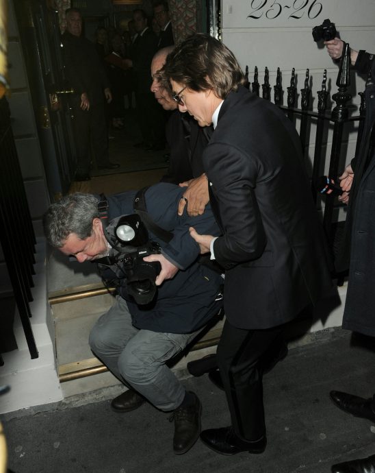 大牌云集庆维多莉亚50岁生日 辣妹合唱团齐人重现经典舞步