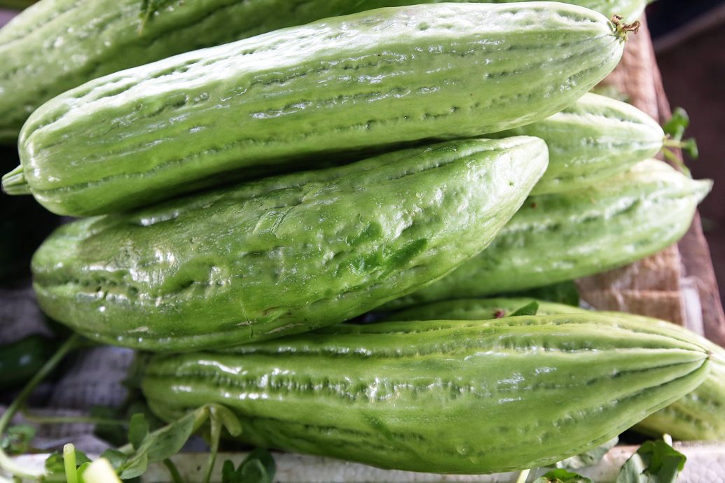 大都会 /ME03头/ 菜价便宜，蕹菜每把才2令吉 / 9图  