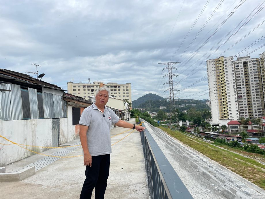 大都会3//One Selayang 区士拉央市议会封锁现场