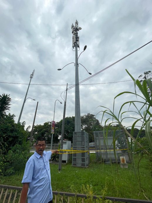 大都会/余保凭-围栏/电讯塔