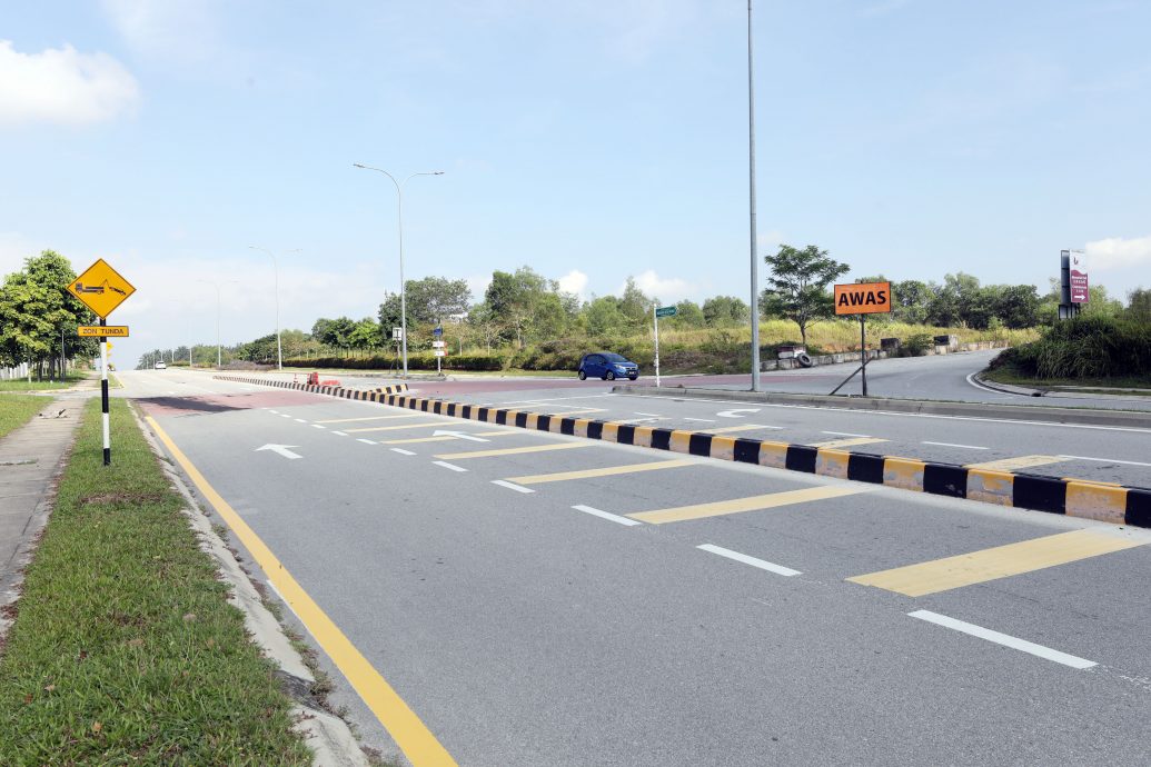 大都会/市政厅设道路分界堤阻交通“闯祸”