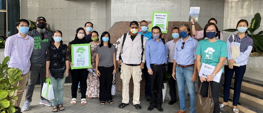 大都会/沙亚南社区森林遭开路剖开
