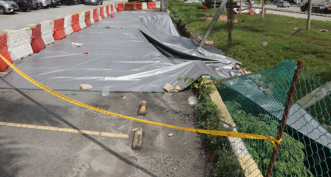 大都会/跟进One Selayang道路崩塌